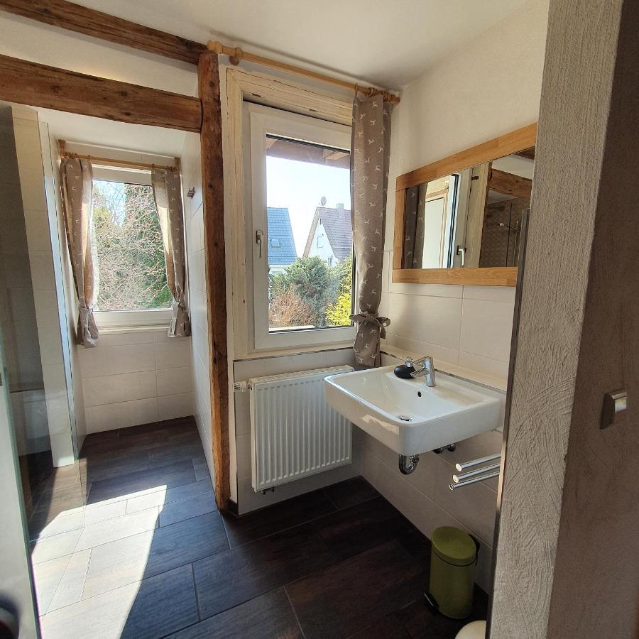 Alte Backstube - Ferienwohnung Huettenstube Und Ferienzimmer Auszeit Erkenbrechtsweiler エクステリア 写真