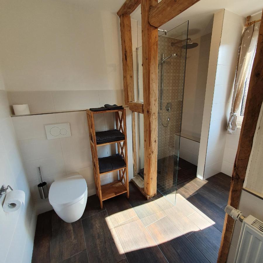 Alte Backstube - Ferienwohnung Huettenstube Und Ferienzimmer Auszeit Erkenbrechtsweiler エクステリア 写真