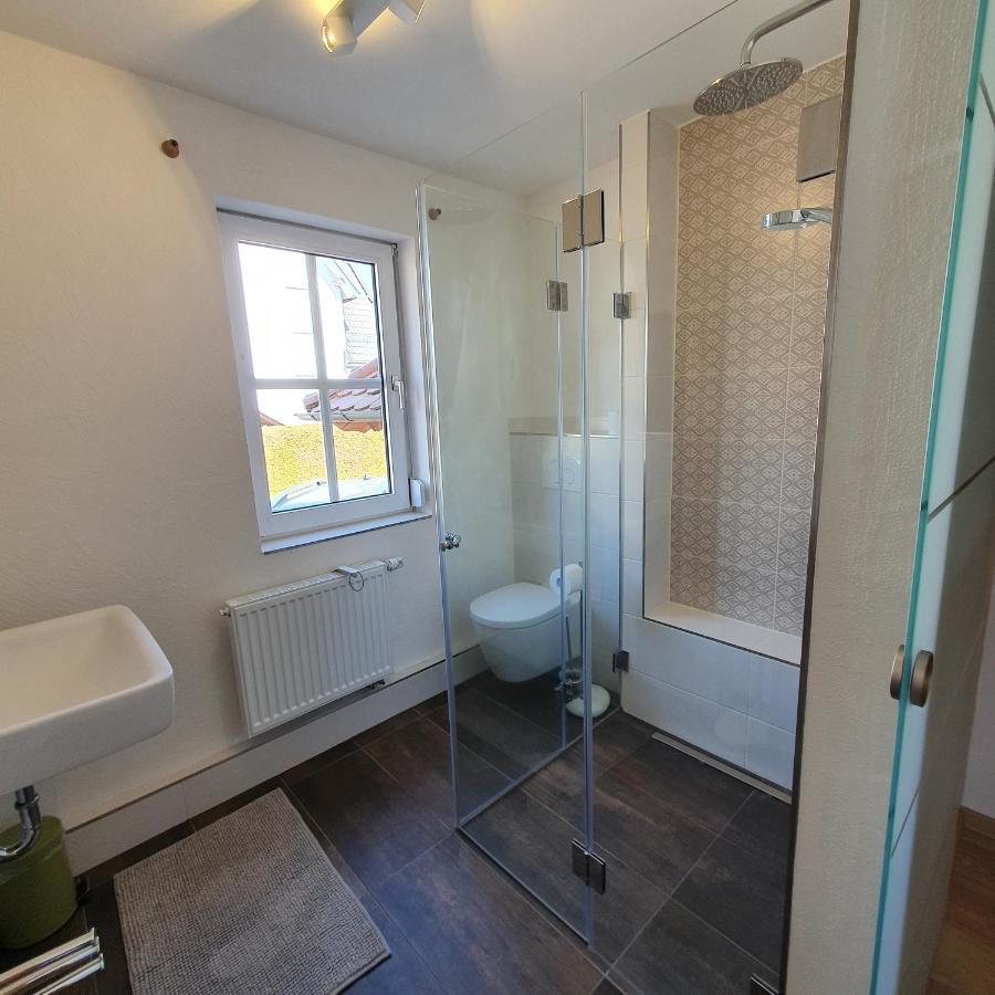 Alte Backstube - Ferienwohnung Huettenstube Und Ferienzimmer Auszeit Erkenbrechtsweiler エクステリア 写真