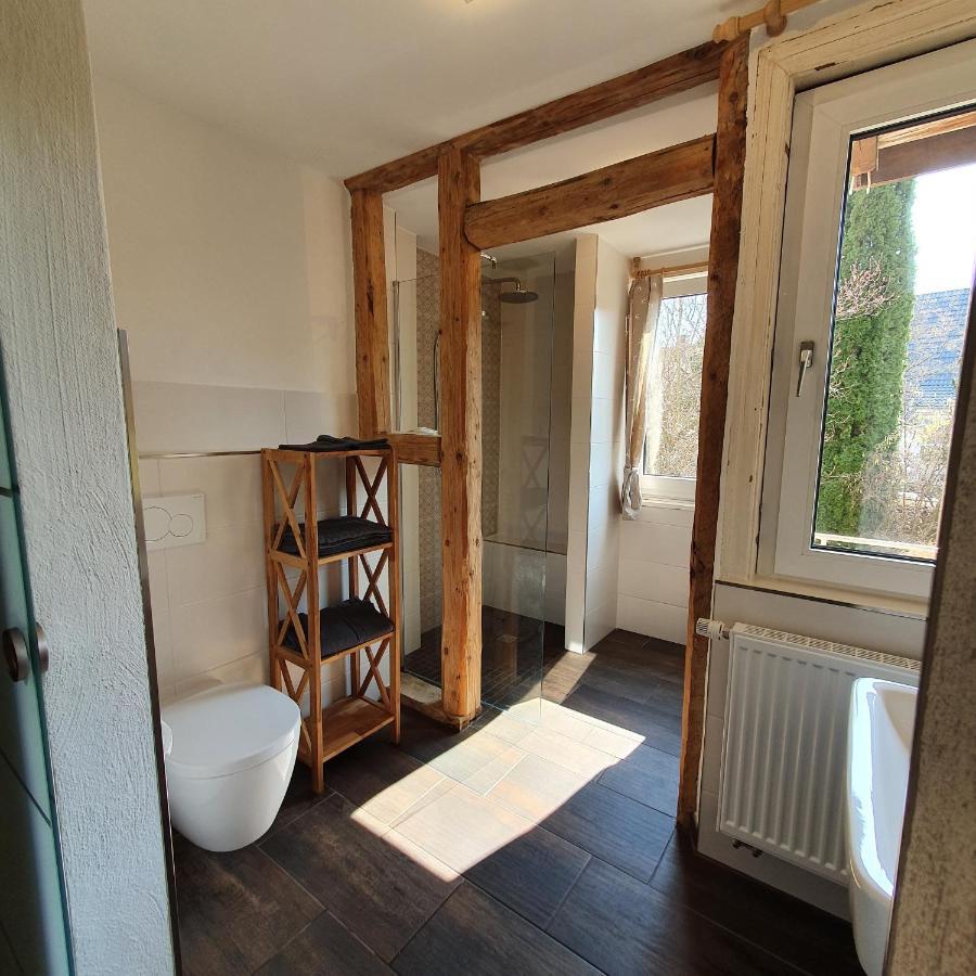 Alte Backstube - Ferienwohnung Huettenstube Und Ferienzimmer Auszeit Erkenbrechtsweiler エクステリア 写真