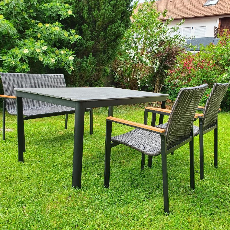 Alte Backstube - Ferienwohnung Huettenstube Und Ferienzimmer Auszeit Erkenbrechtsweiler エクステリア 写真